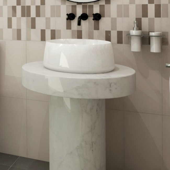 White marble wash basin with full pedestal